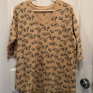 Lincoln Outfitters top v neck fox & acorn print XL cotton blend